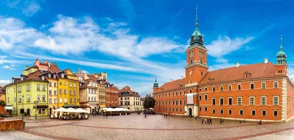 Kungliga slottet och Sigismund kolumn i Warszawa — Stockfoto