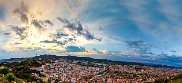 Panoramautsikt över Barcelona — Stockfoto