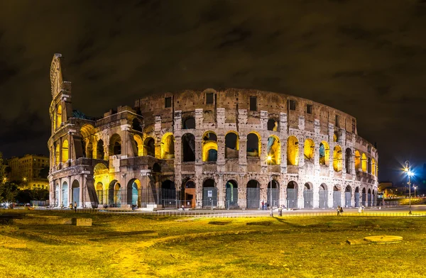 Roma 'da kolezyum, İtalya — Stok fotoğraf