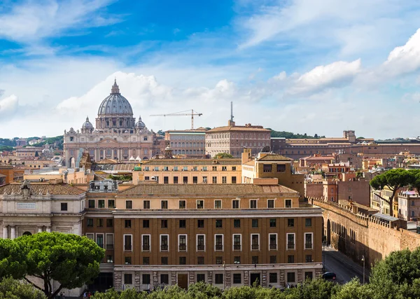 Rome and Basilica of St. Peter in Vatican — Stock Photo, Image