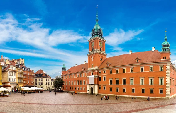 Königsschloss und Sigismundsäule in Warschau — Stockfoto