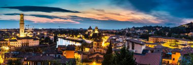 Gün batımında Verona, İtalya