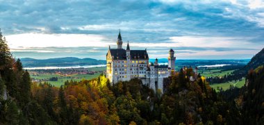 Almanya 'daki Neuschwanstein kalesi