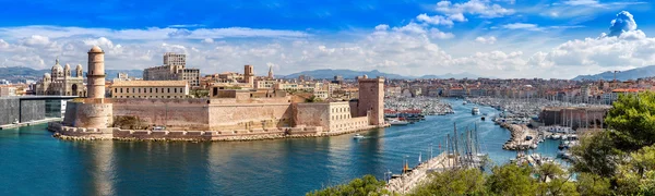 Castillo y Catedral de la Major en Marsella — Foto de Stock