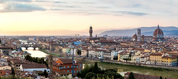 Panoramisch zonsondergang in Florence — Stockfoto