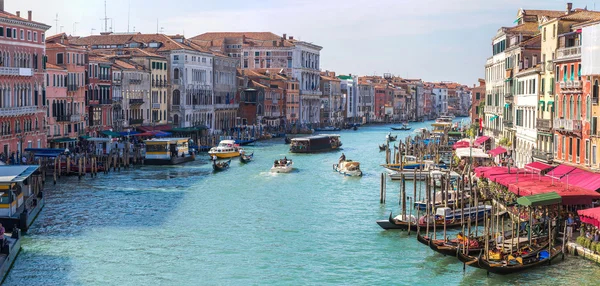 Gondoly na Canal Grande v Benátkách — Stock fotografie