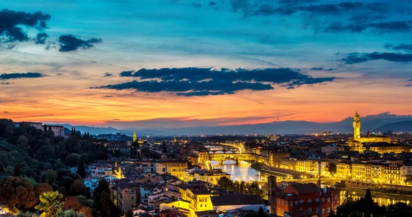 Panoramatické západ slunce ve Florencii — Stock fotografie