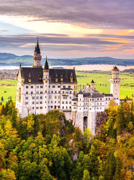 Zamek Neuschwanstein w Niemczech — Zdjęcie stockowe