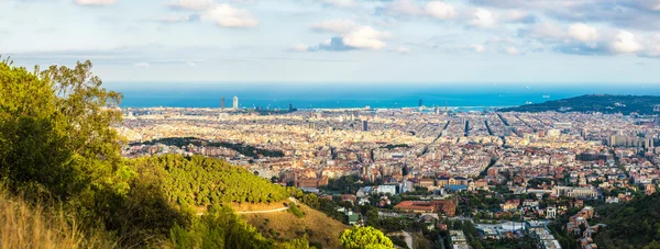 Panoramautsikt över Barcelona — Stockfoto