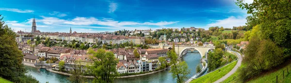 Bern och Berner Munster katedralen — Stockfoto