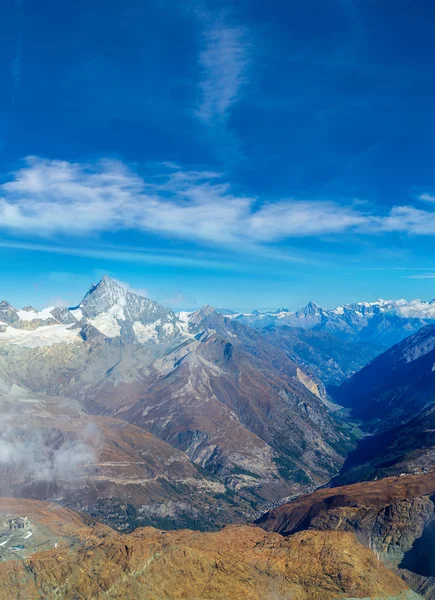 Alpok hegységben fekvő Svájcban — Stock Fotó