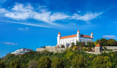 Bratislava, Slovakya 'daki ortaçağ kalesi