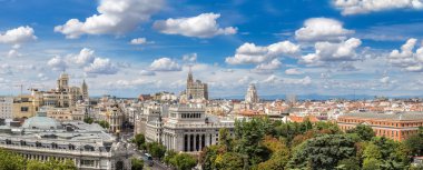 Madrid'da Plaza de cibeles