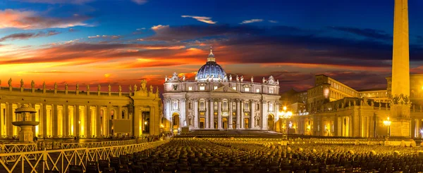 Basilikan Saint Peter i Vatikanen — Stockfoto