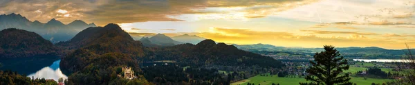 Alpes et lacs au coucher du soleil en Allemagne — Photo