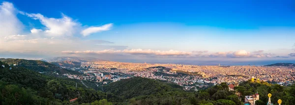 Panoramautsikt över Barcelona — Stockfoto