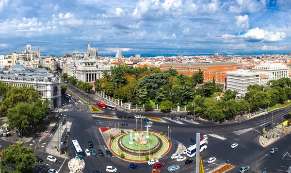 Фонтан Cibeles на площади Plaza de Cibeles в Мадриде — стоковое фото