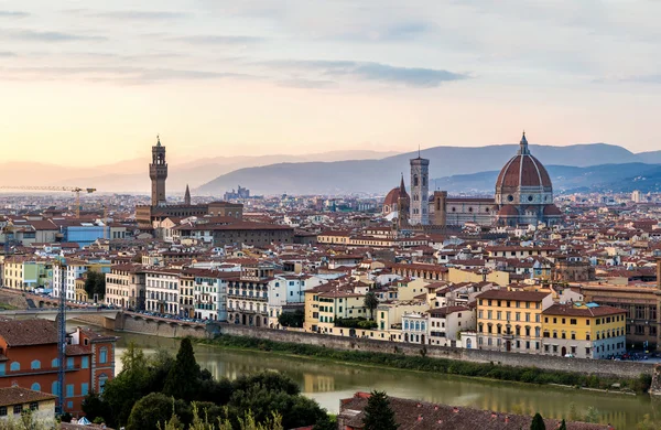 Panoramatické západ slunce ve Florencii — Stock fotografie