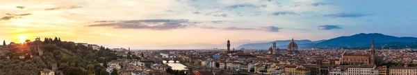 Tramonto panoramico a Firenze — Foto Stock