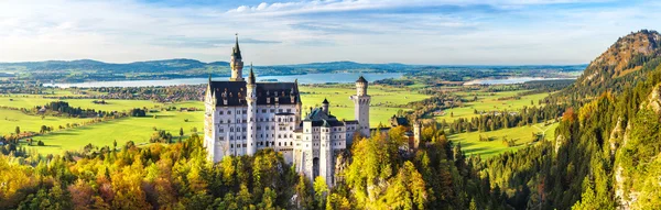 Hrad Neuschwanstein v Německu — Stock fotografie