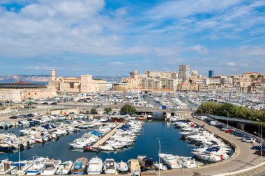 Saint Jean Kalesi ve port Marseille