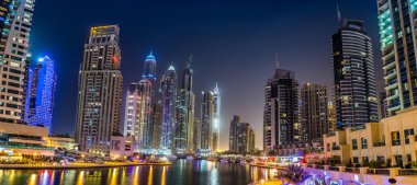 Bir yaz gecesi downtown Dubai'de