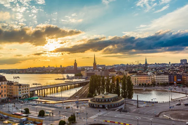 Malerisches Sommernachtpanorama von Stockholm — Stockfoto