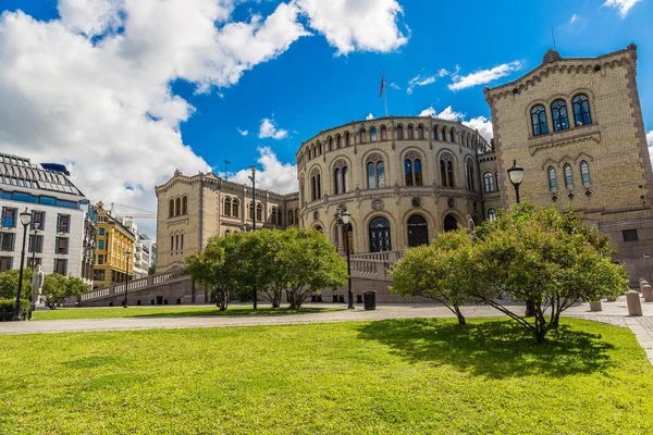 Norwegian Parliament building in Oslo — Stock Photo, Image