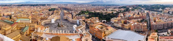 Praça de São Pedro no Vaticano — Fotografia de Stock