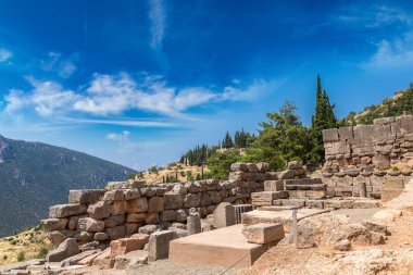 Yaz Delphi antik kalıntılar