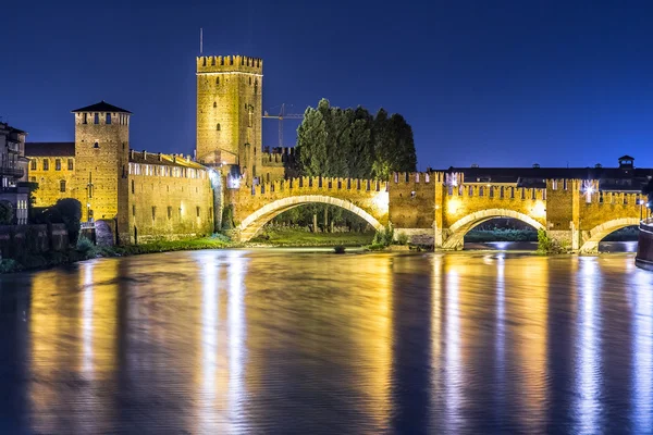 Castello Vecchio di notte d'estate — Foto Stock