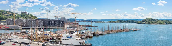 오슬로 스카이라인과 항구입니다. 노르웨이 — 스톡 사진