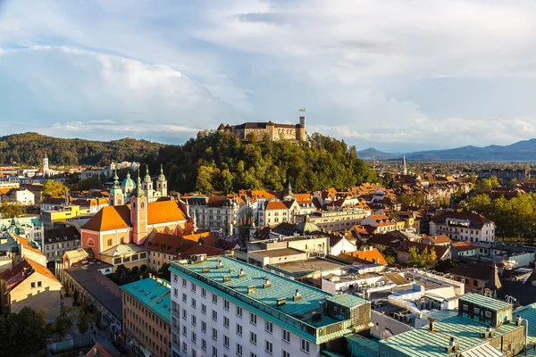 Letecký pohled na hrad Lublaně — Stock fotografie