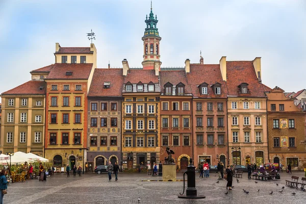 Old town square in Warsaw — Stock Photo, Image