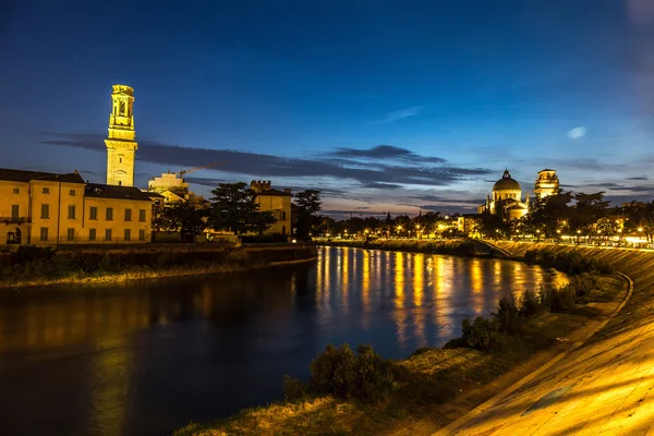 San Giorgio templom Verona városban — Stock Fotó