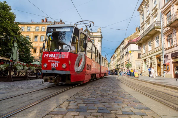 Old tram in historic center of Lviv. — Stock Photo, Image