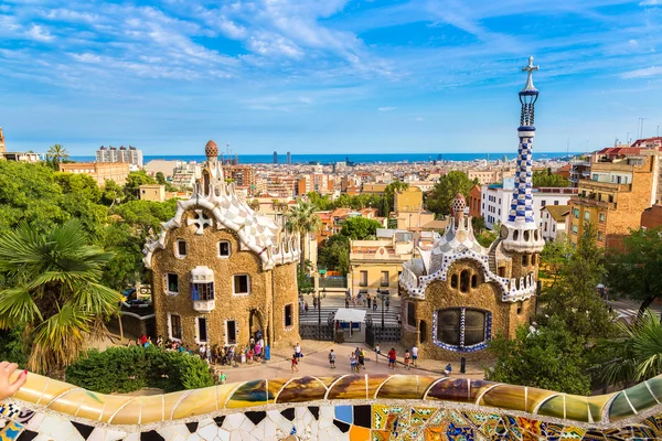 Park Guell w w letnie dni, Hiszpania — Zdjęcie stockowe