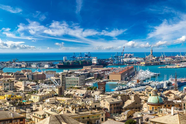 Puerto de Génova en el día de verano — Foto de Stock