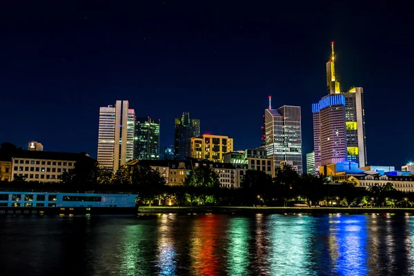 Frankfurt am Main during sunset — Stock Photo, Image