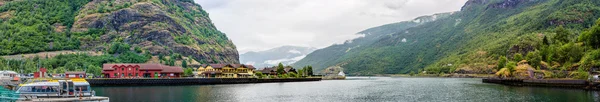 Met het oog op de sognefjord in Noorwegen — Stockfoto