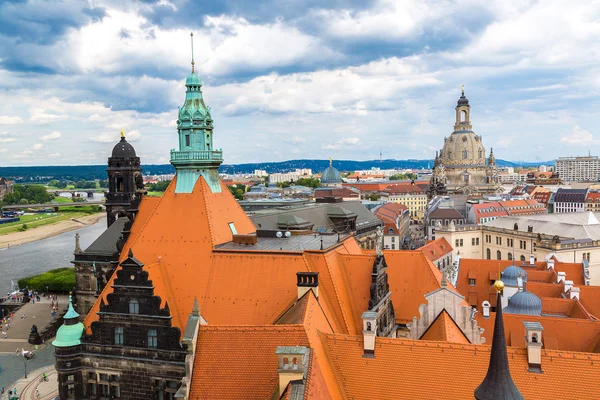 Dresden- und Frauenkirche — Stockfoto