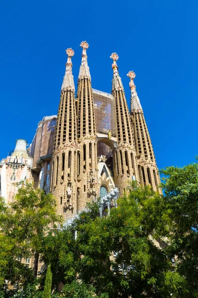 Sagrada Familia in giorno d'estate — Foto Stock