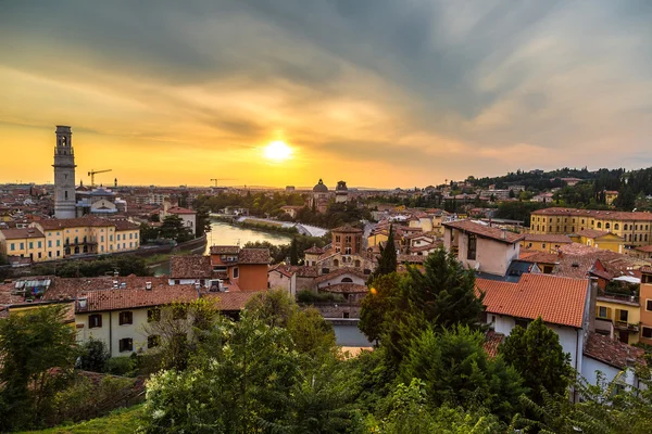 Verona, a naplemente, Olaszország — Stock Fotó