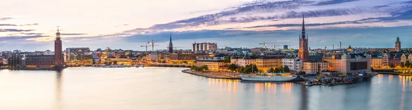 风景秀丽的夏天晚上全景图的斯德哥尔摩 — 图库照片