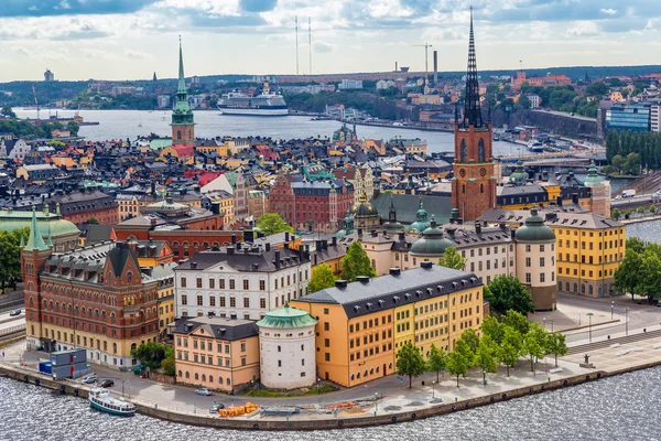 Natursköna sommaren gamla stan i Stockholm Stockbild