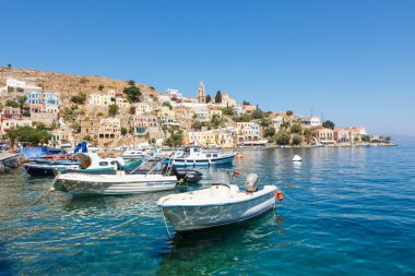 Bir Symi adası manzarası, Dodecanese, Yunanistan