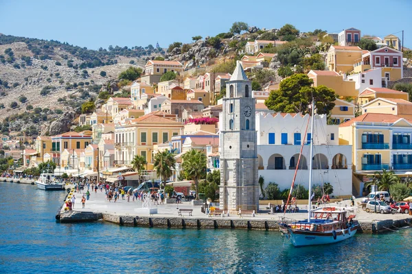 Vista de uma ilha Symi, Dodecaneso, Grécia — Fotografia de Stock