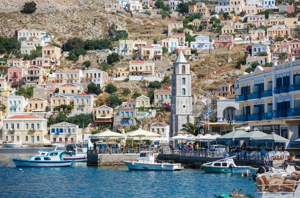 그리스, 도데카니사에 있는 시미 섬의 모습 — 스톡 사진