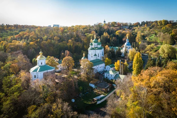 Vue Aérienne Ensoleillée Automne Monastère Vydubytskyi Kiev Debout Sur Une — Photo