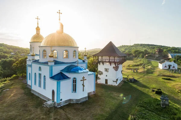 ウクライナのVinnytsa地域 Podillyaに位置するブシャ州の歴史的 文化的保護区の空中夕日の景色 ポディリヤにウクライナの旅行先 — ストック写真